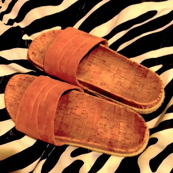 Esprit slides size 7 - Picture 1 of 7